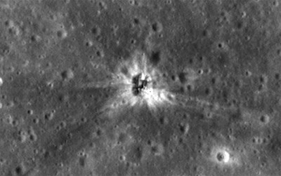 Impact site of the Apollo 16 mission's S-IVB rocket stage (©LRO/NASA).